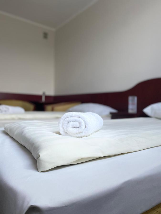 Dom Turysty Sanok Aparthotel Eksteriør bilde