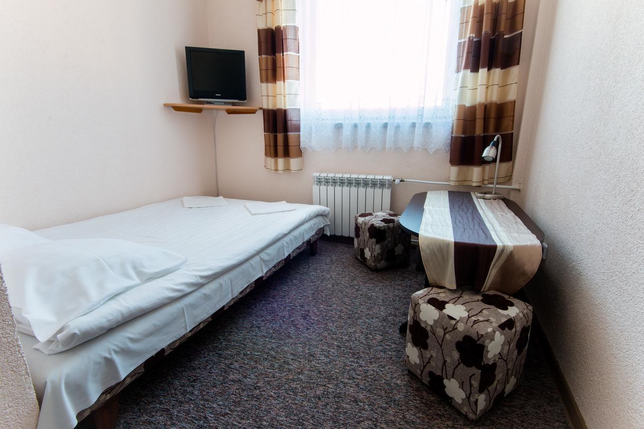 Dom Turysty Sanok Aparthotel Eksteriør bilde